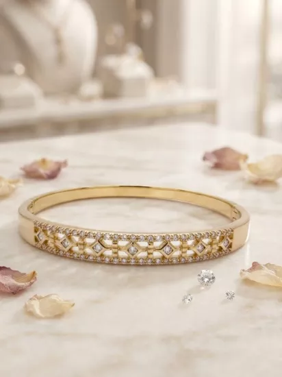Zirkon Taş Süslemeli VIP Gold Kelepçe Bileklik