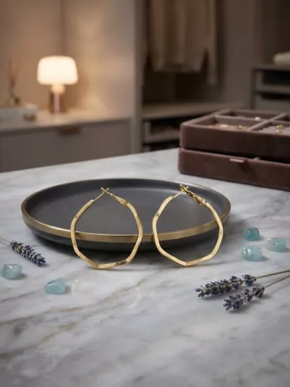 Minimalist Tasarım Gold Renk Halka Küpe